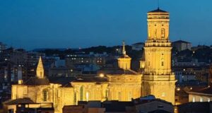 La Catedral de Tudela estrena una nueva iluminación ornamental
