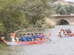 El dragon boat llega a las aguas del Ebro en Tudela