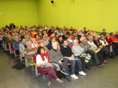 Más de 150 personas participan en el debate sobre las pensiones