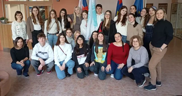 e0ed994e-0c64-4d0b-b3a5-fd3b973ac640