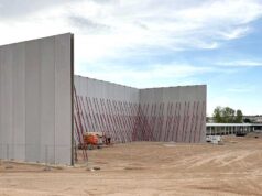 El nuevo frontón de Tudela se alza en las obras de las piscinas de Naranjel