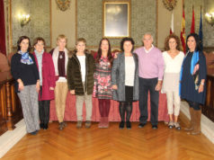 El ayuntamiento de Tudela homenajea a maestros y maestras Día del Maestro en Tudela