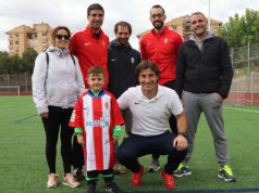 Izan recibe el apoyo del Real Sporting de Gijón