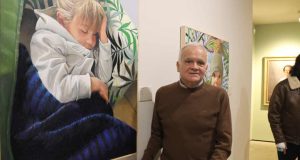 Jan Díez fija la mirada en “Ellas” en su nueva exposición en el Museo Muñoz Sola