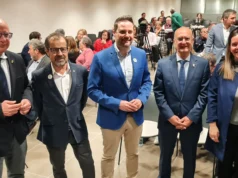 El consejero de Educación, Carlos Gimeno, el presidente de la Orden del Volatín, Emilio Garrido, el alcalde de Tudela, Alejandro Toquero, el consejero de cohesión territoria, Bernardo Ciriza, y la concejala de Turismo, Irune García