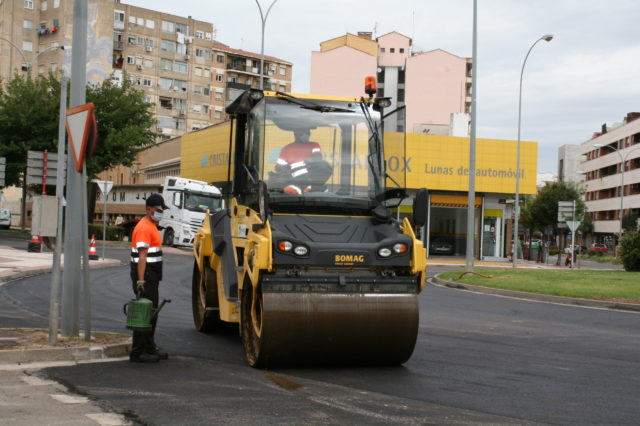 maquinaria de asfaltado