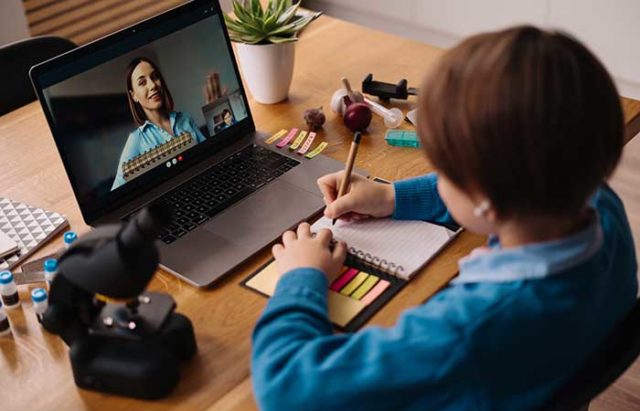 onlinelearningusinglaptopteacherandboygekhykv