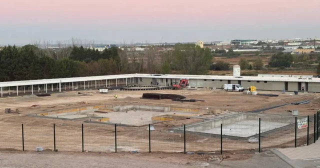 piscinas naragnel en obras