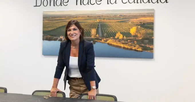 Laura Sandúa y Mario Falcón, galardonados por AER en 2026