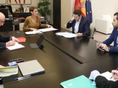 Gobierno y ayuntamiento avanzan en cuestiones relativas a transporte y el centro de salud del Barrio