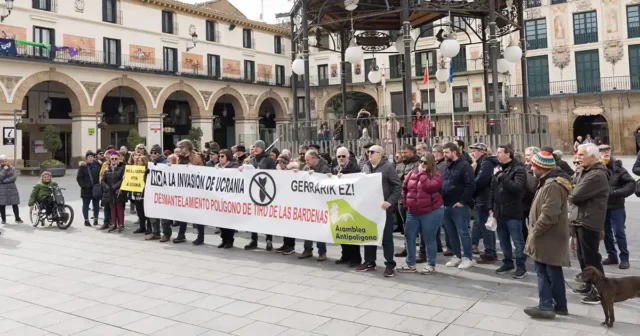 Concentración contra la guerra en Tudela